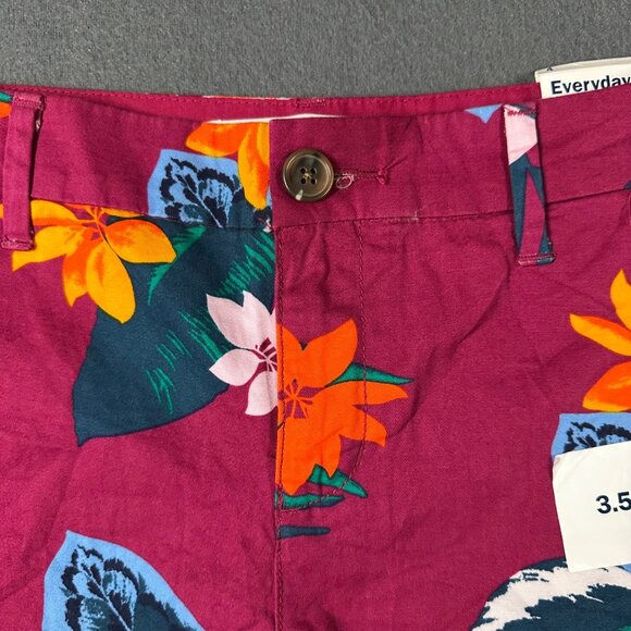 Old Navy Womens 4 Raspberry Floral Everyday Short 3.5" Inseam Flat Front NWT - Picture 3 of 8